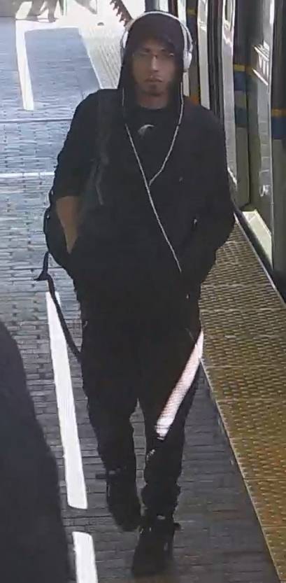 17420230_web1_Skytrain-suspect2