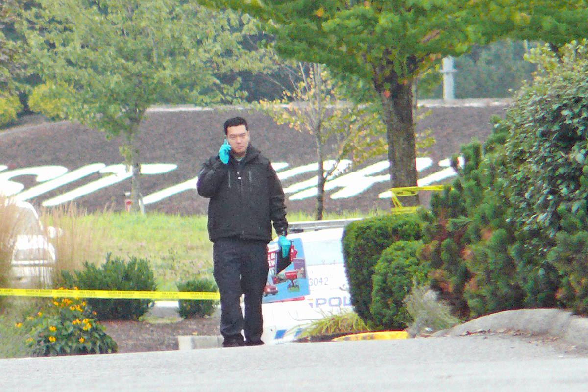 18476857_web1_190911-LAD-RCMP-at-shooting-2