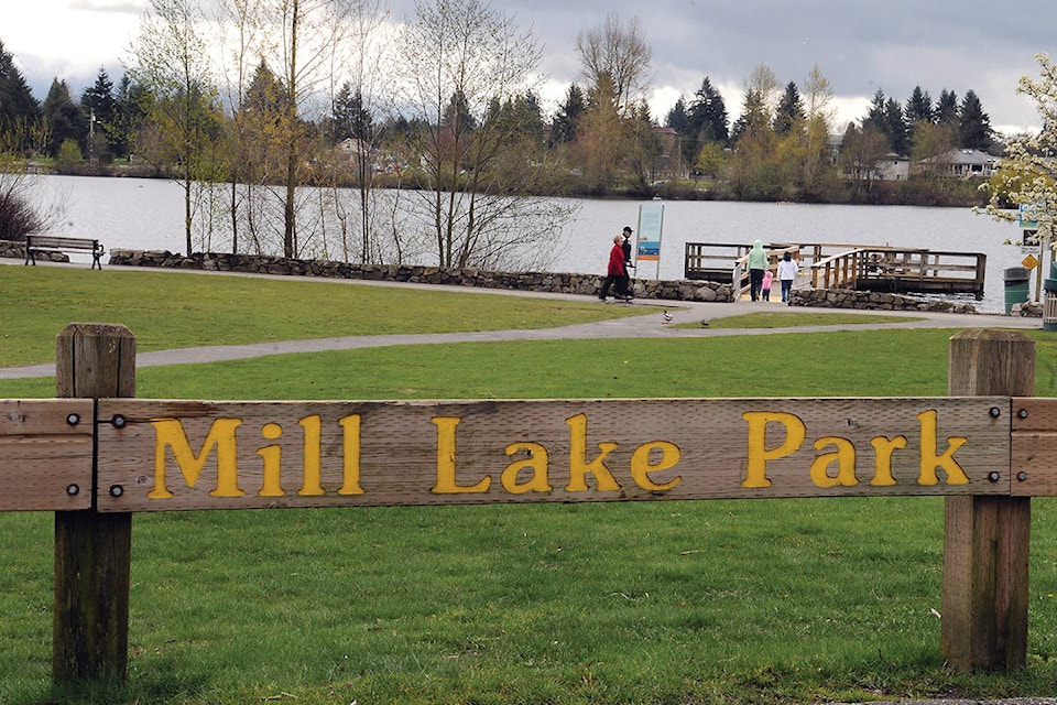19210663_web1_Mill-Lake-Park1