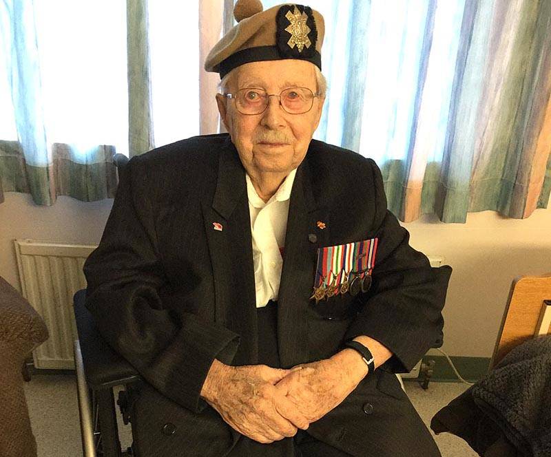 23198489_web1_201105-ABB-RD-Veteran-100-years-old_4