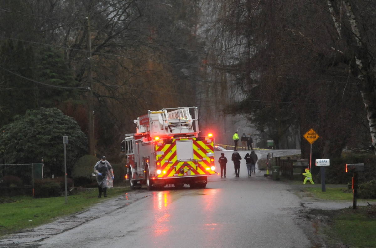 Chilliwack RCMP at the scene of a police incident after 9 a.m. on Tuesday, Jan. 12, 2021. (Jenna Hauck/ Chilliwack Progress)