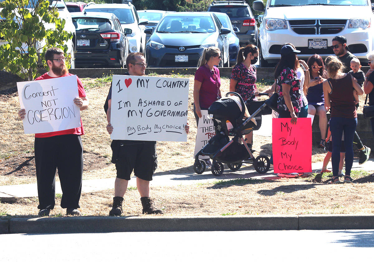 26357143_web1_210902-ABB-Protest-outside-hospital_4