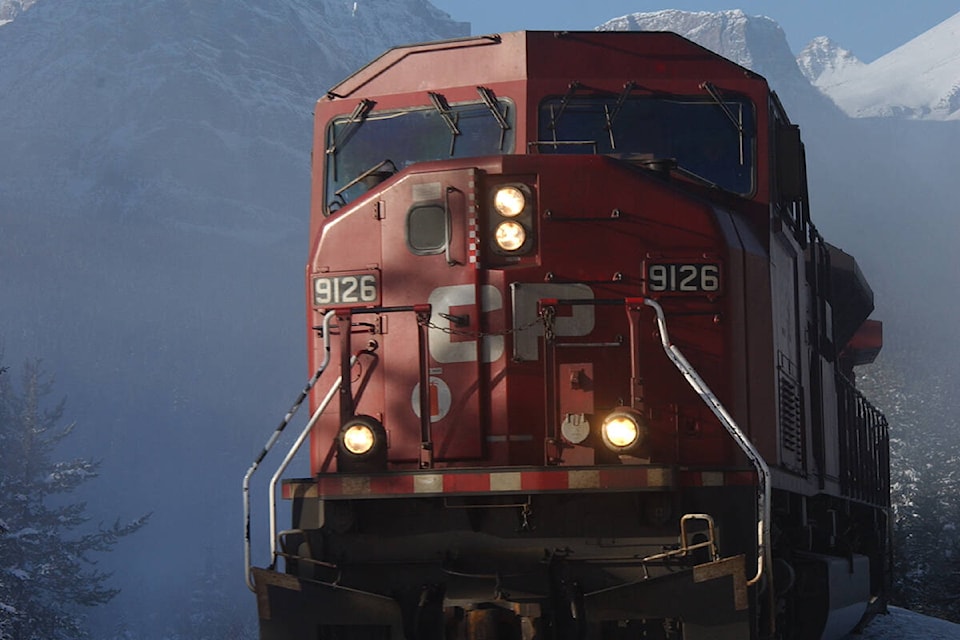 28982608_web1_191226-RTR-CP-rail-train-mountains_1