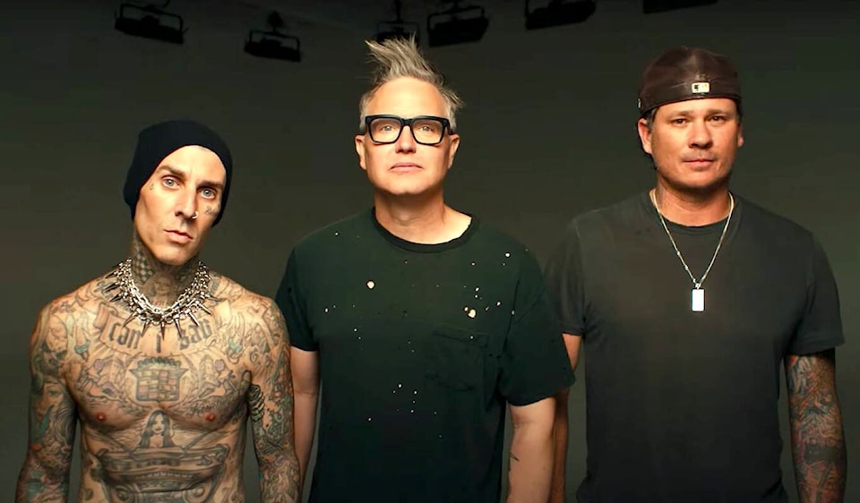 30659600_web1_221013-SUL-Blink182-MAIN_1