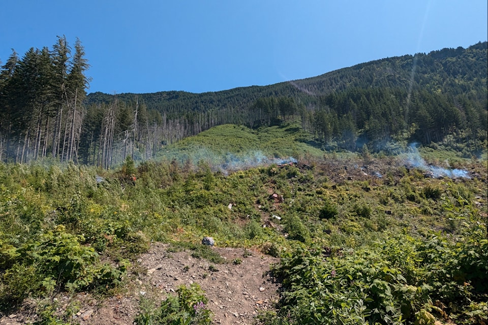 slollicum-creek-fire-7-10