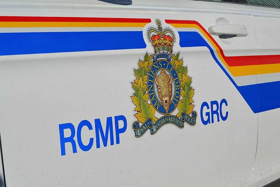 11629318_web1_180430-AHO-M-RCMPStock