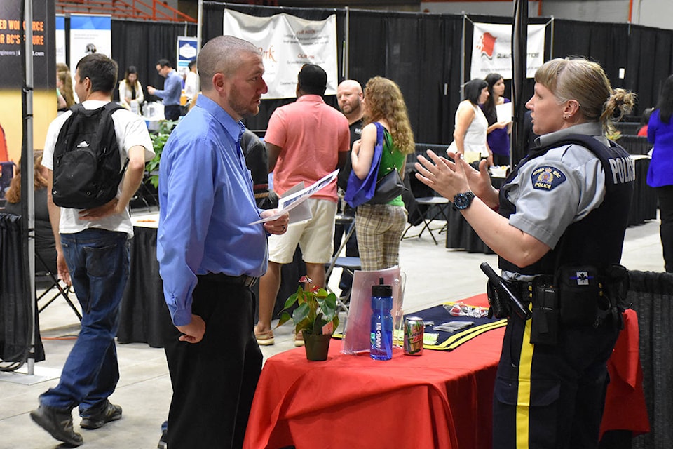 13260685_web1_8712437_web1_Job-Fair-RCMP-Const.-Erika-Dirsus-03