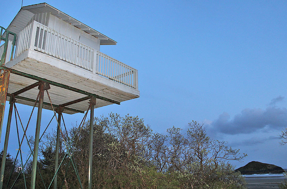 16282406_web1_190410-UWN-Tofino-Ucluelet-lifeguards_1