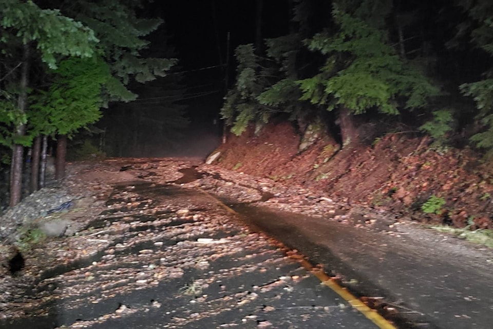 20384634_web1_200206-AHO-RockwellRd-washout_1