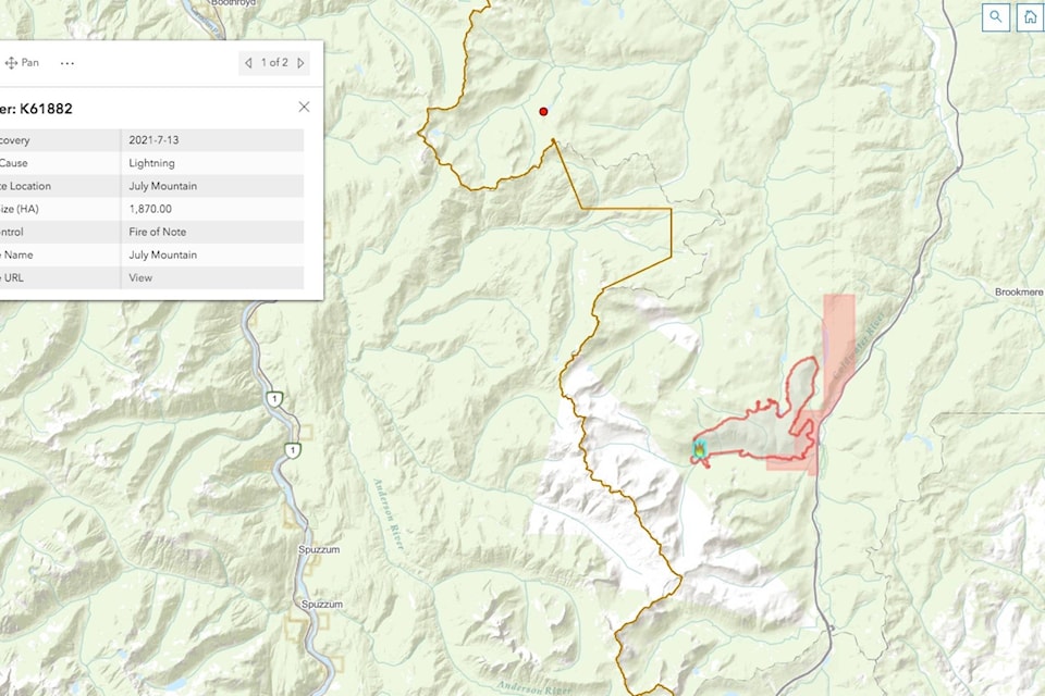 25986586_web1_210729-AHO-July-Mountain-fire-wildfire_1