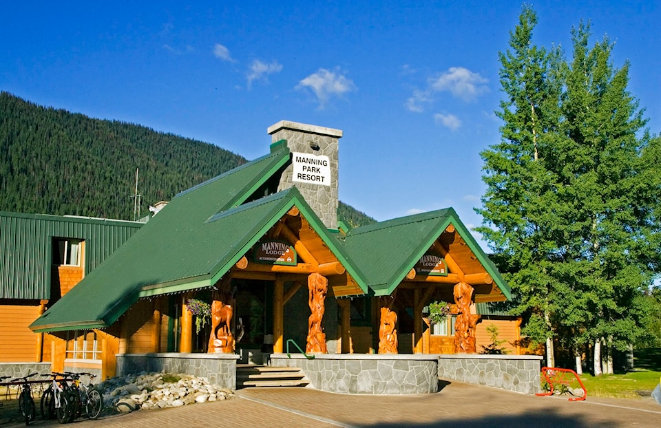 27042019_web1_Manning-Park-Resort-Lodge
