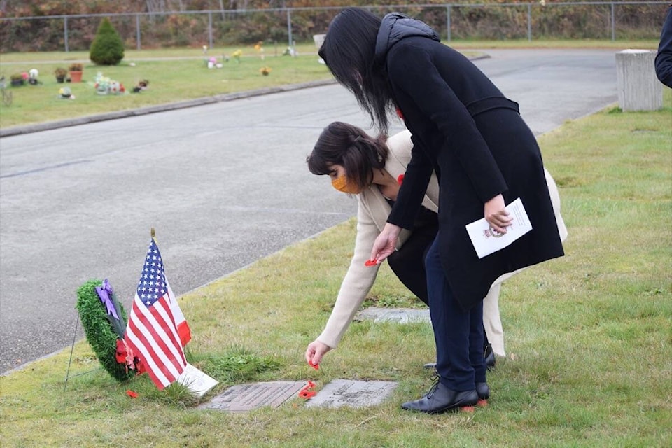 27088809_web1_201118-AVN-Remembrance-Day-Ceremony-alberni_8