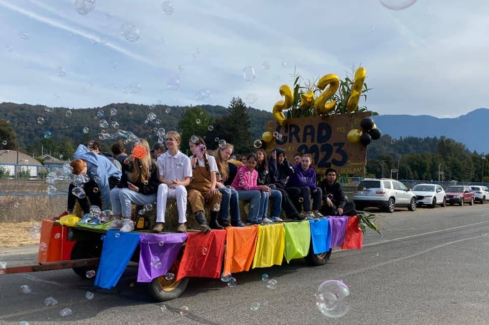 30422097_web1_220923-AHO-Fall-Fair-Parade-FallFairParade_5