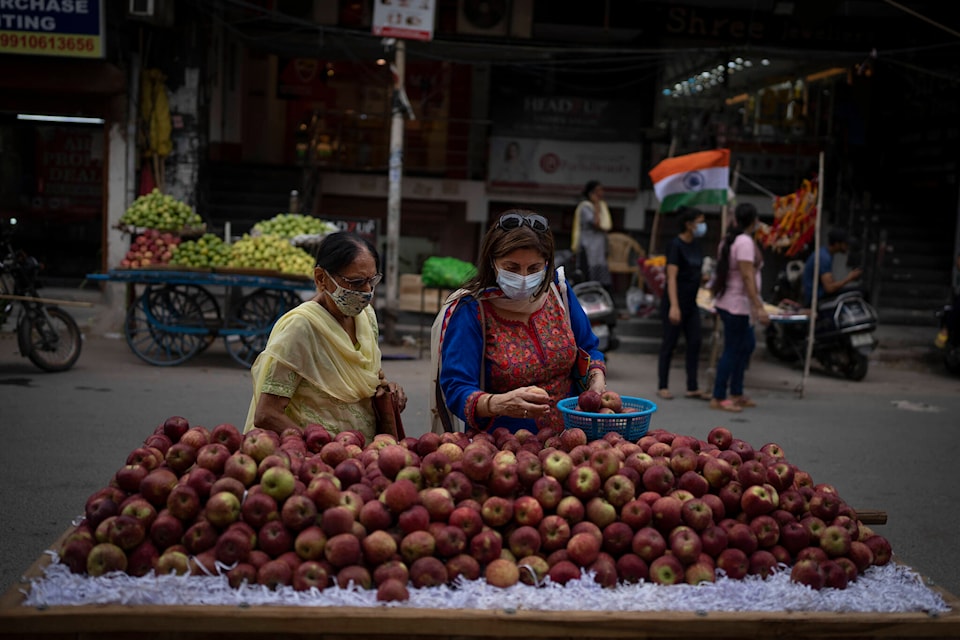 30753963_web1_221019-CPW-India-Journalist-travel-blocked-masks_1