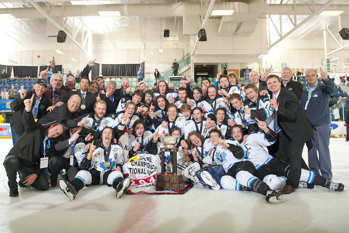 2012 Penticton Vees BC Hockey League Team. (Photo/BC Sports Hall of Fame)