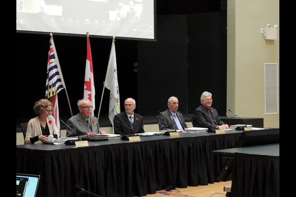 The members of the 2022-2026 Harrison Hot Springs council are seated for the first time on Monday, Nov. 7. (Adam Louis/Observer)