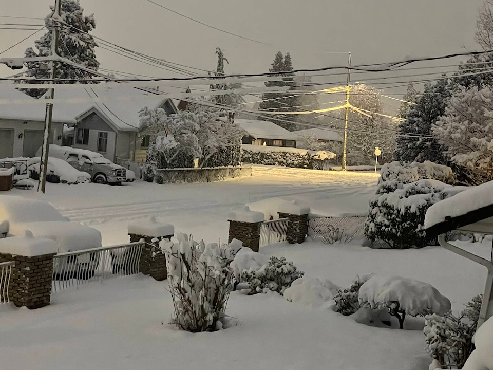 31970803_web1_230226-MCR-Snowfall-Fraser-Valley-Sunday-_1