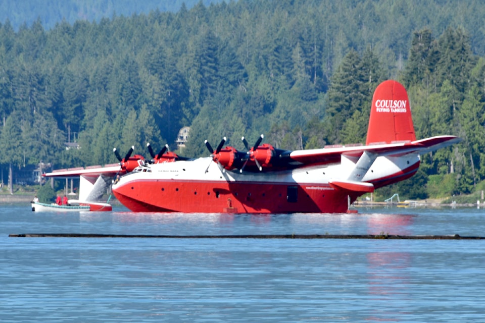 240717-avn-mars-waterbomber