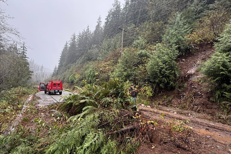 241030-avn-bamfield-road-flooding-1