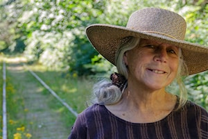 Fanny Bay writer featured at April 30 Electric Mermaid