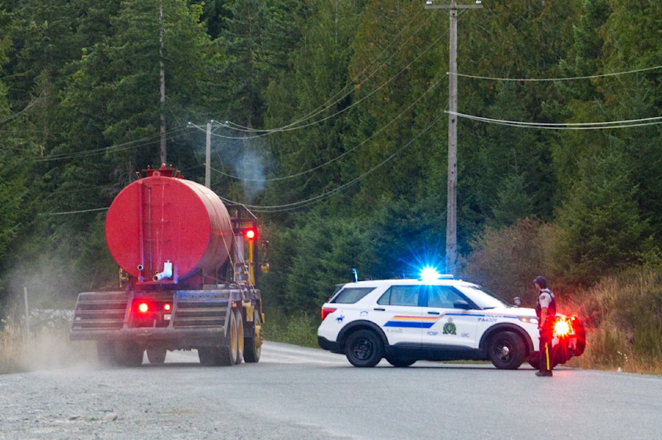 250820-avn-fire-road-closure-aug-20-2025