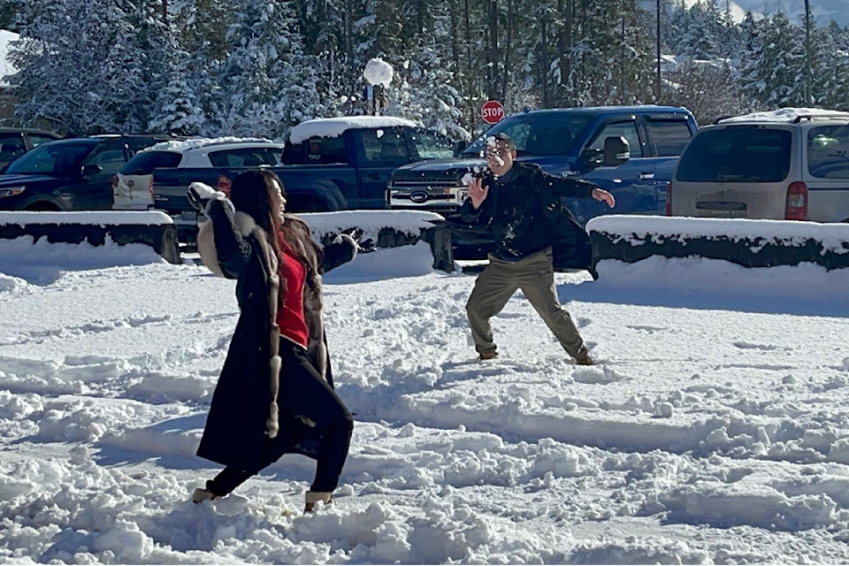 250212-avn-snowball-fight-12feb2025_8779
