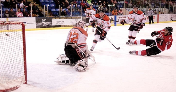 52632alberniBulldogs-Clips1-MArch3-7499