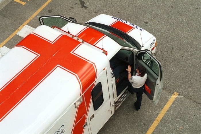 52668BCLN2007Ambulance-7web