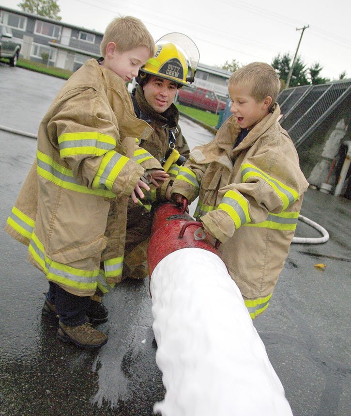 65502albernifirechiefday3-Nov1-1777