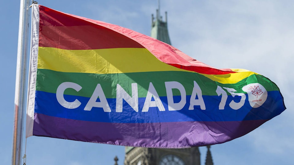 web1_n_Trudeau-LGBTQ20170614T1800