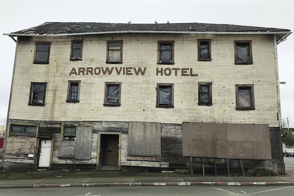 11589893_web1_180502-AVN-Arrowview-Hotel_1