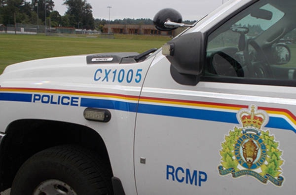 14353405_web1_180316-CVR-N-RCMPcruiser