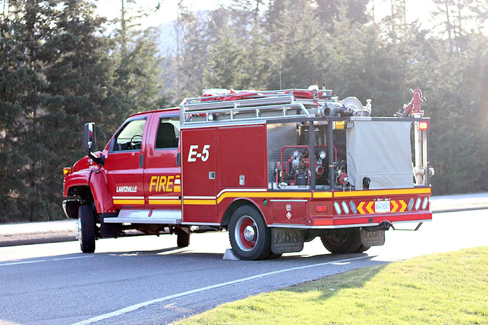 16212608_web1_190401-NBU-lantzville-fire-truck-IMG_5012