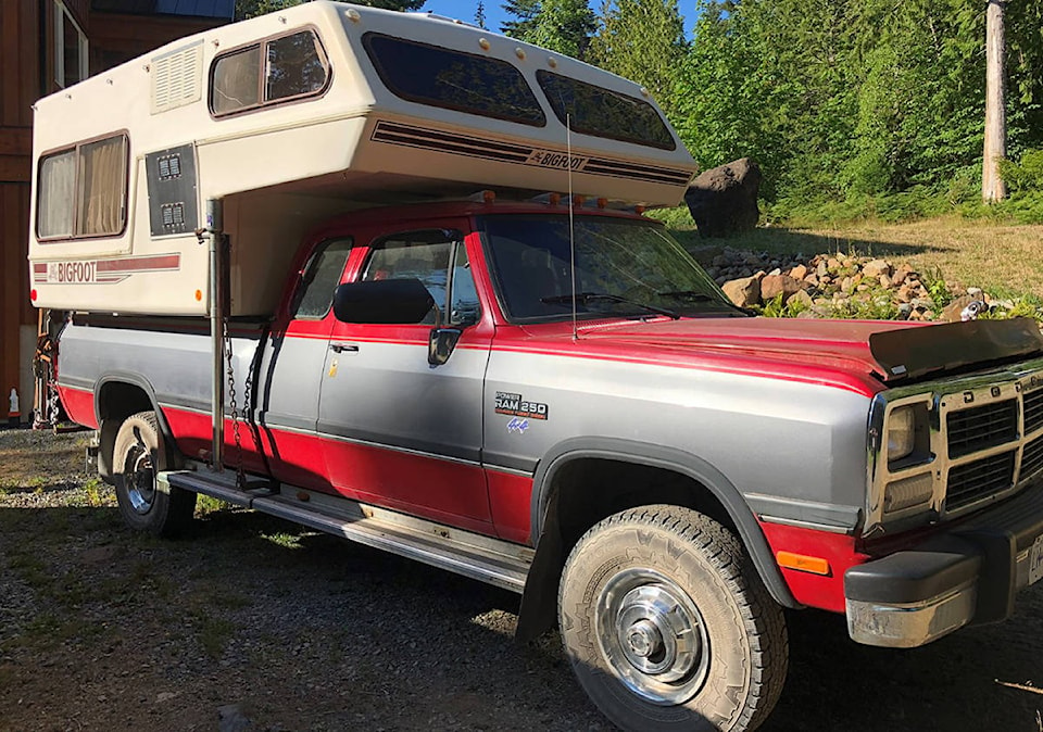 17790315_web1_RCMP-camper-truck-21july19