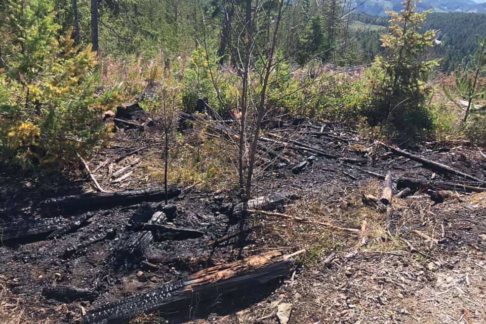 18290574_web1_LoonLake-secondfire2-27aug19