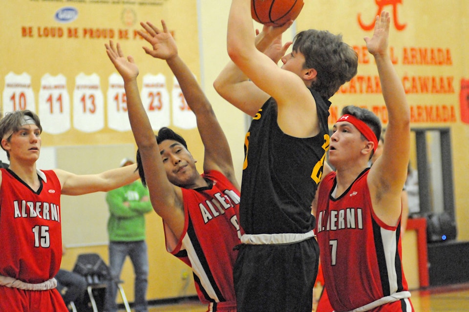 20106727_web1_Totem-65-boysvsCarihi2-10jan2020_4351