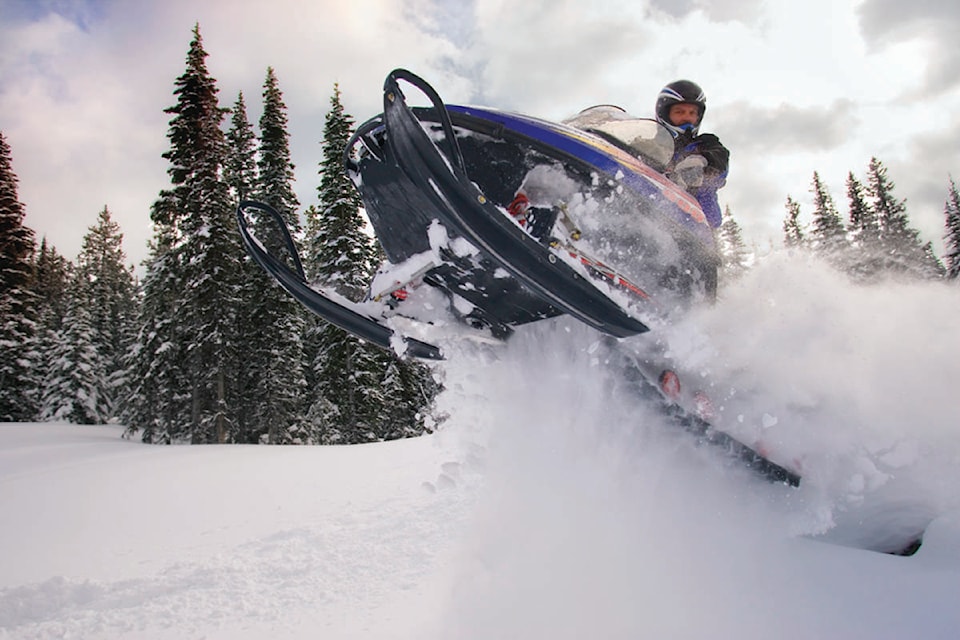 20412147_web1_Snowmobile