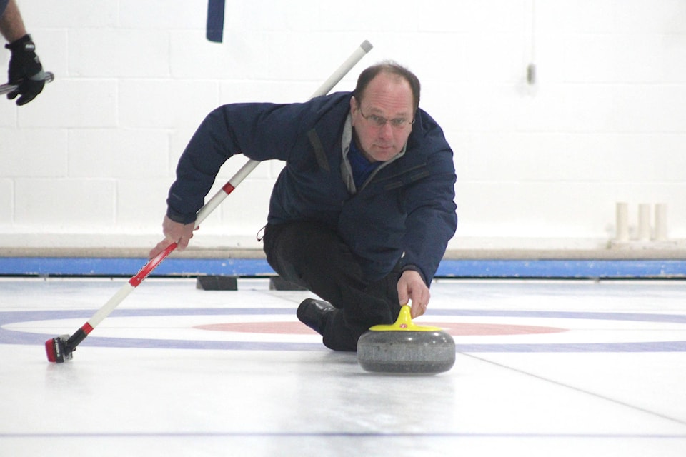 20682453_web1_200226-AVN-Curling-men_1