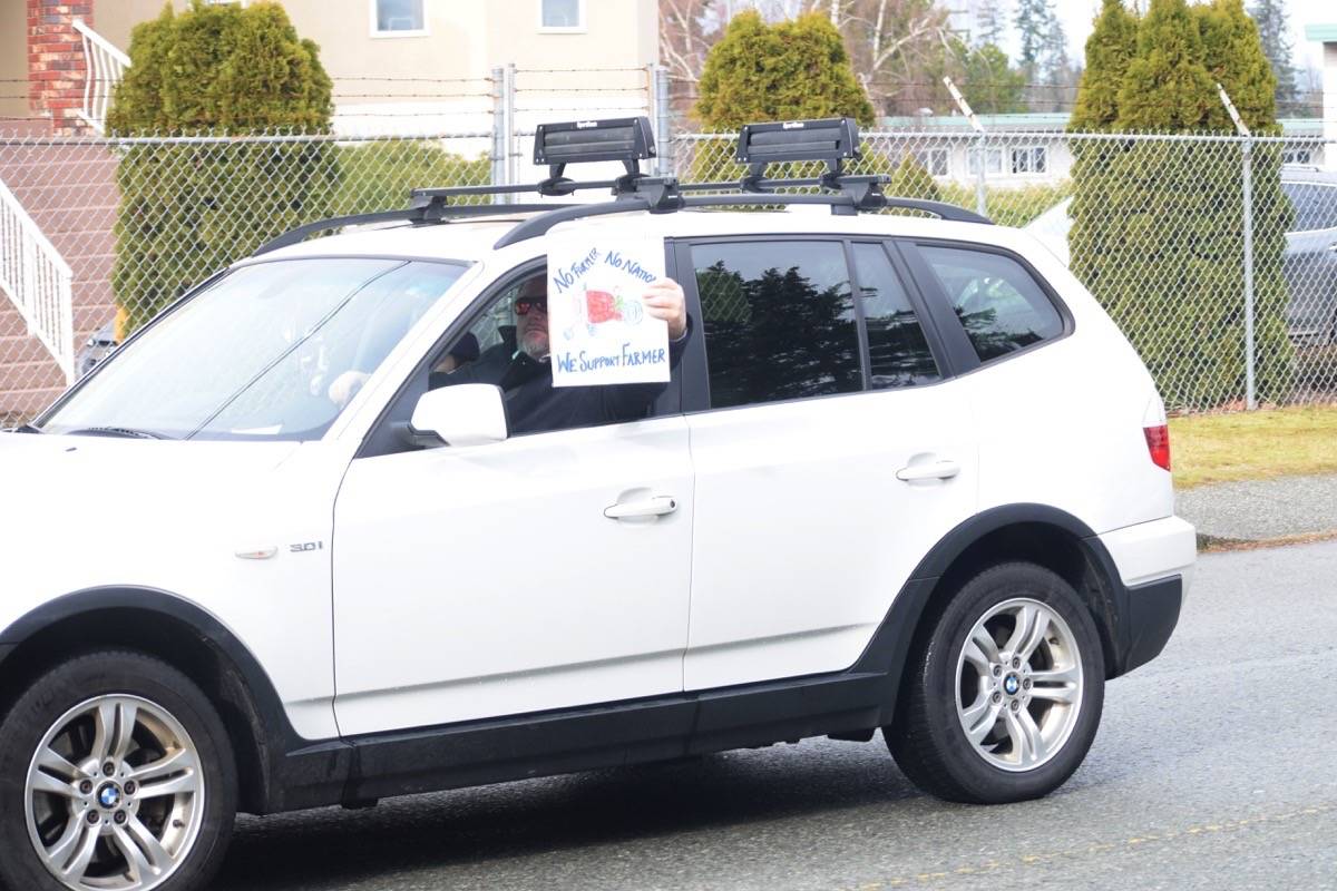 24293891_web1_210224-AVN-Sikh-Car-Parade-port-alberni_3