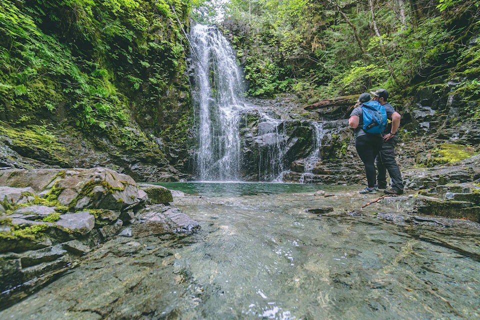 25864100_web1_210719-Impress-WCT-ExplorePortAlberni1-Waterfalls_1