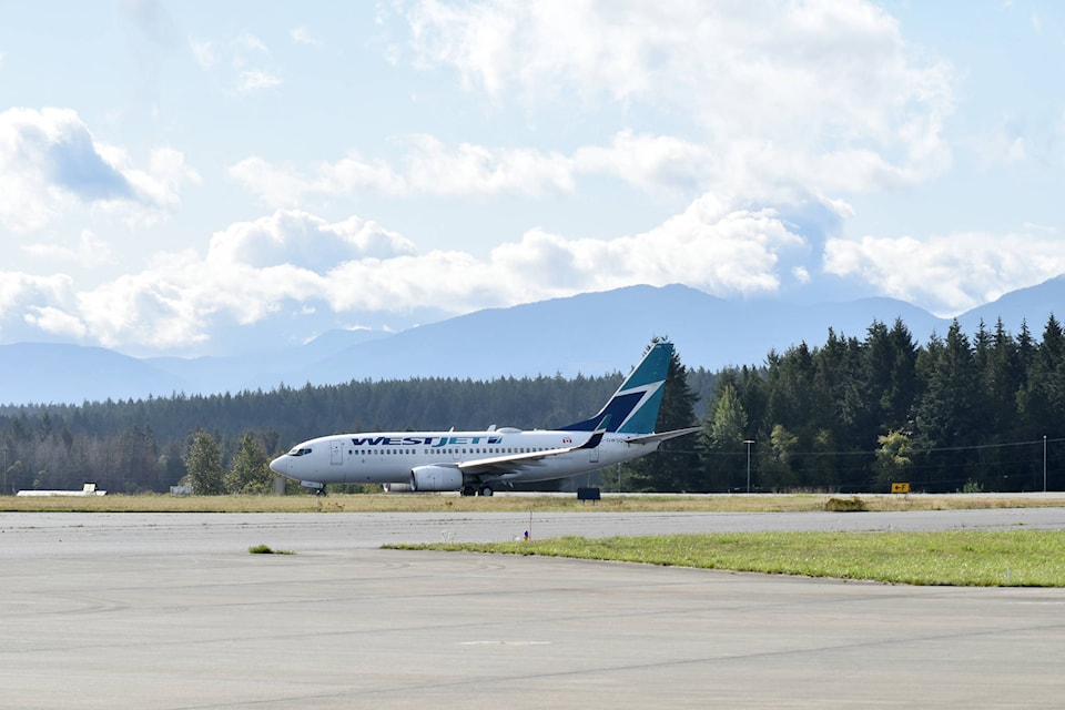 26351967_web1_201111-CVR-ComoxCovid-Westjet_1