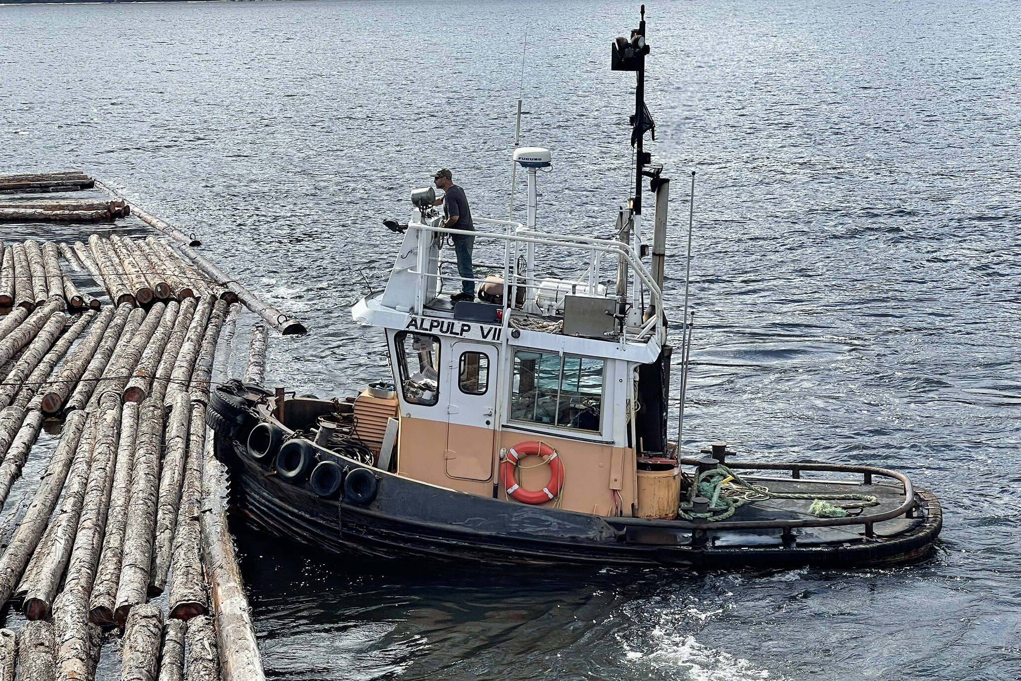 26518938_web1_210922-AVN-FORESTRY-CMEngineering-tugboats_2