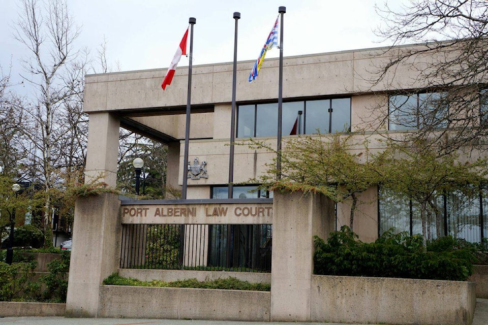 27112009_web1_8424920_web1_Port-Alberni-law-court-1200x800