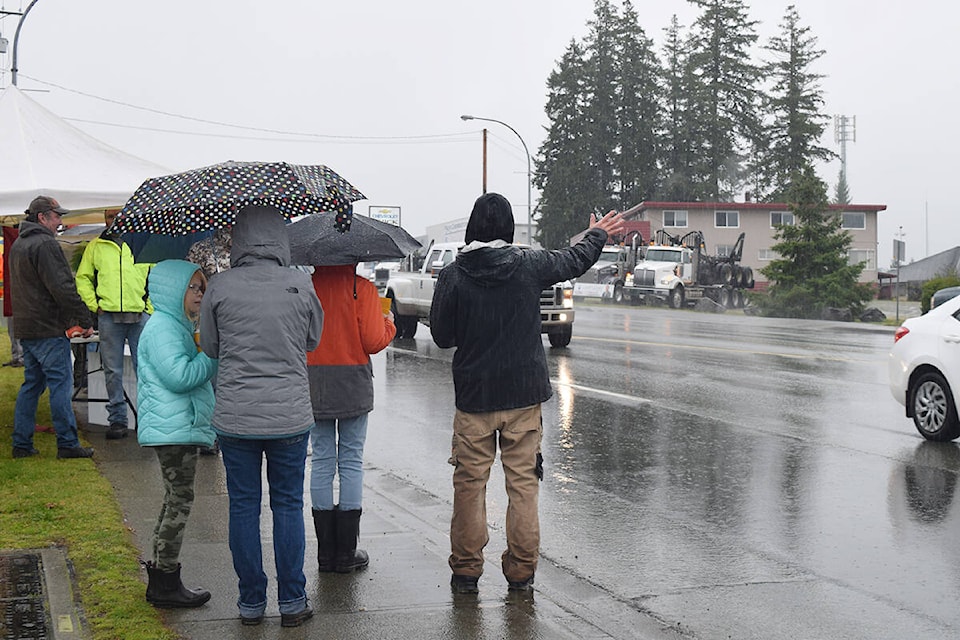 27328130_web1_211201-AVN-Forestry-Rally-alberni_2