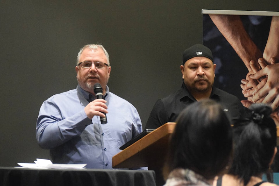 28878894_web1_220427-AVN-Opioid-Dialogue-alberni_2