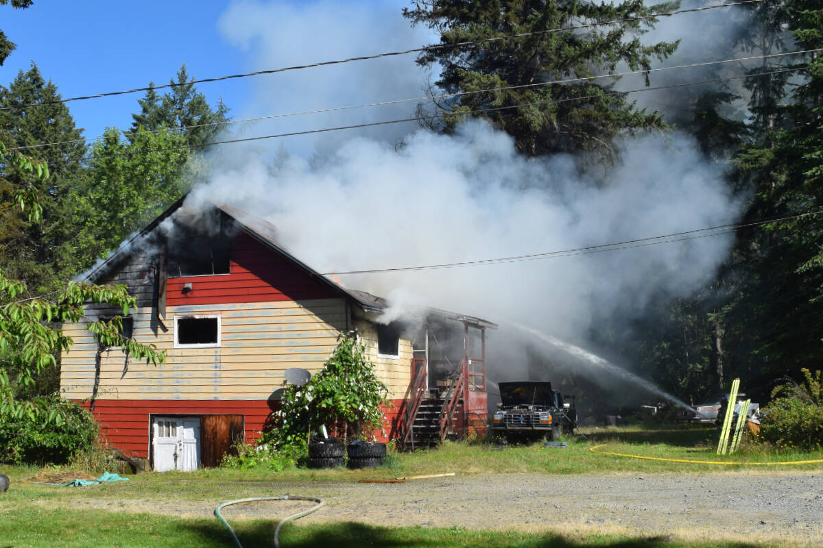 29744079_web1_220713-AVN-Thompson-Road-Fire-alberni-2_2