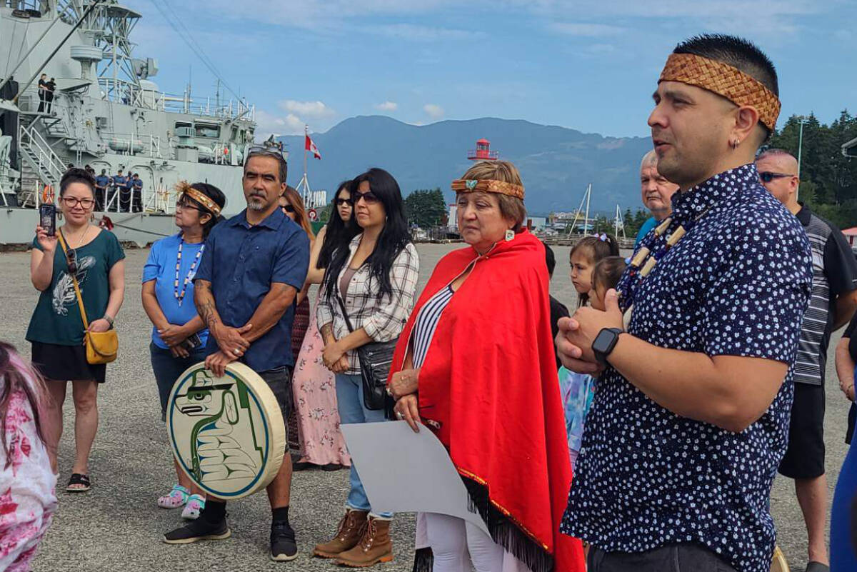 30070446_web1_220817-AVN-HMCS-Ottawa-arrival-Alberni_4