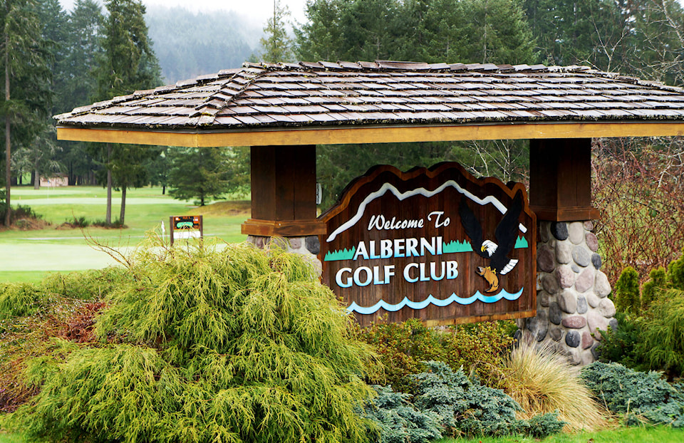 30357347_web1_AlberniGolfClub--March29-2017