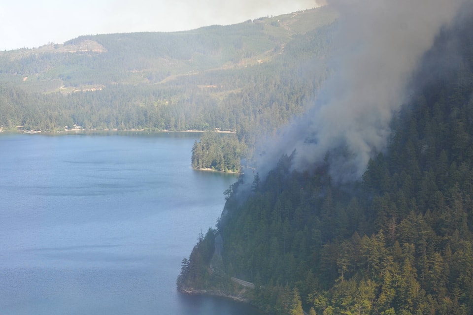 32986219_web1_230614-AVN-Cameron-Bluffs-wildfire-254ha-alberni_1