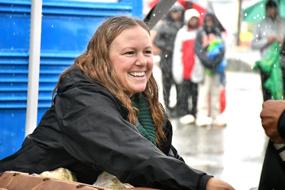 PHOTOS Blue Bus Delivers Food For Those In Need Langley Advance Times photos-blue-bus-delivers-food-for-those-in-need-langley-advance-times